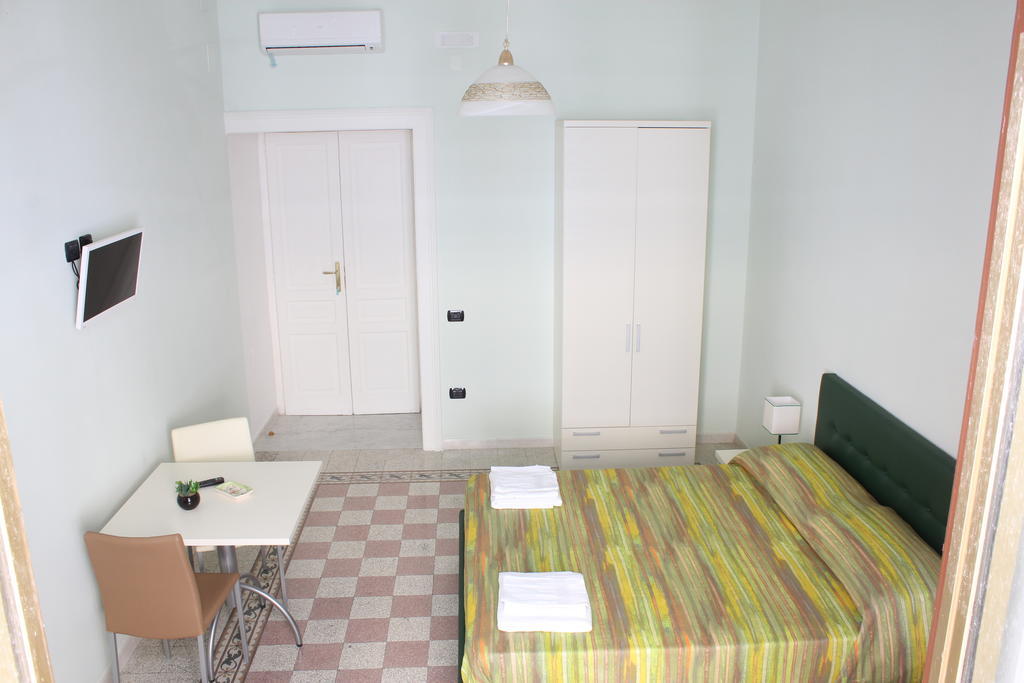 Bed & Breakfast San Francesco Salerno Ruang foto